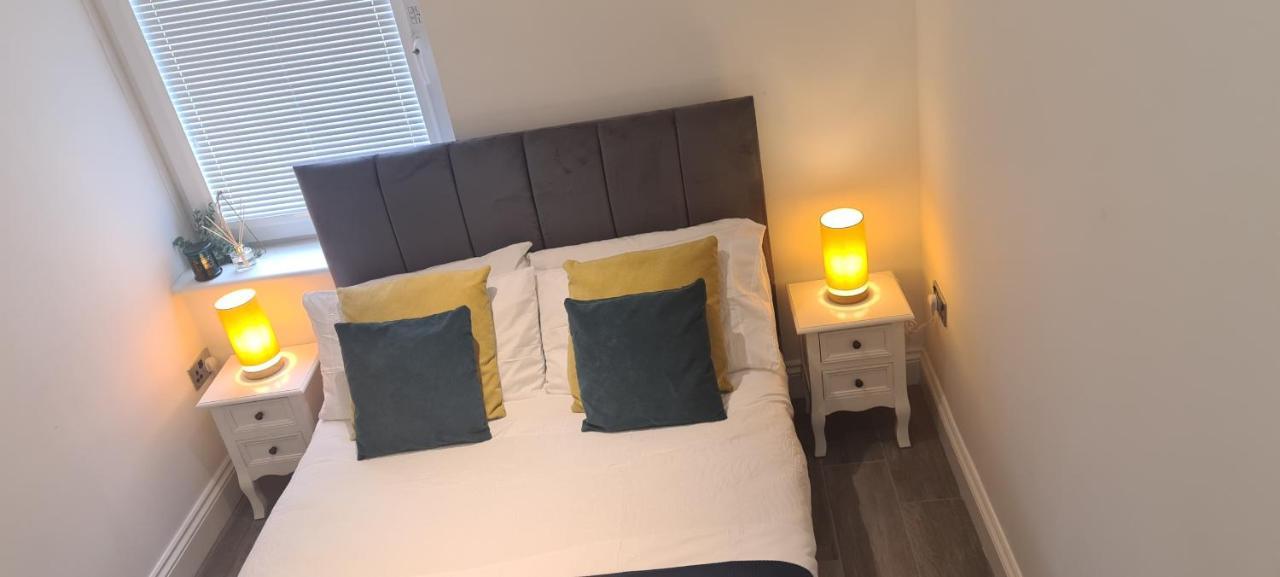Luxury Hollywood Getaway In The Heart Of The City 브라이턴 외부 사진